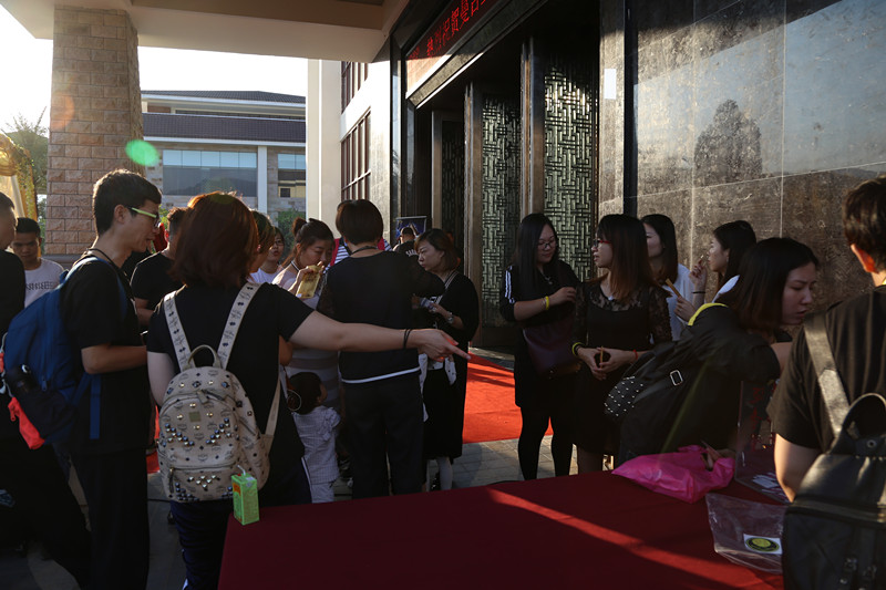 曼古王12周年请签到处