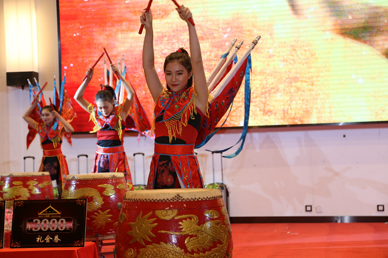 曼古王12周年庆-歌舞表演2